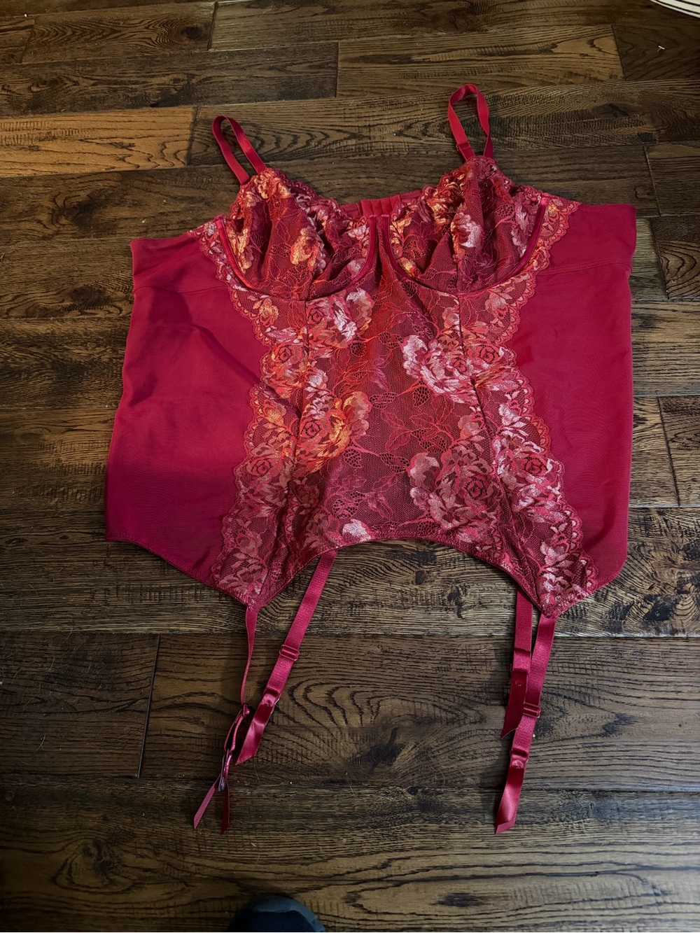 NWOT TORRID CURVES Red Lace Bustier & Corset Size 5